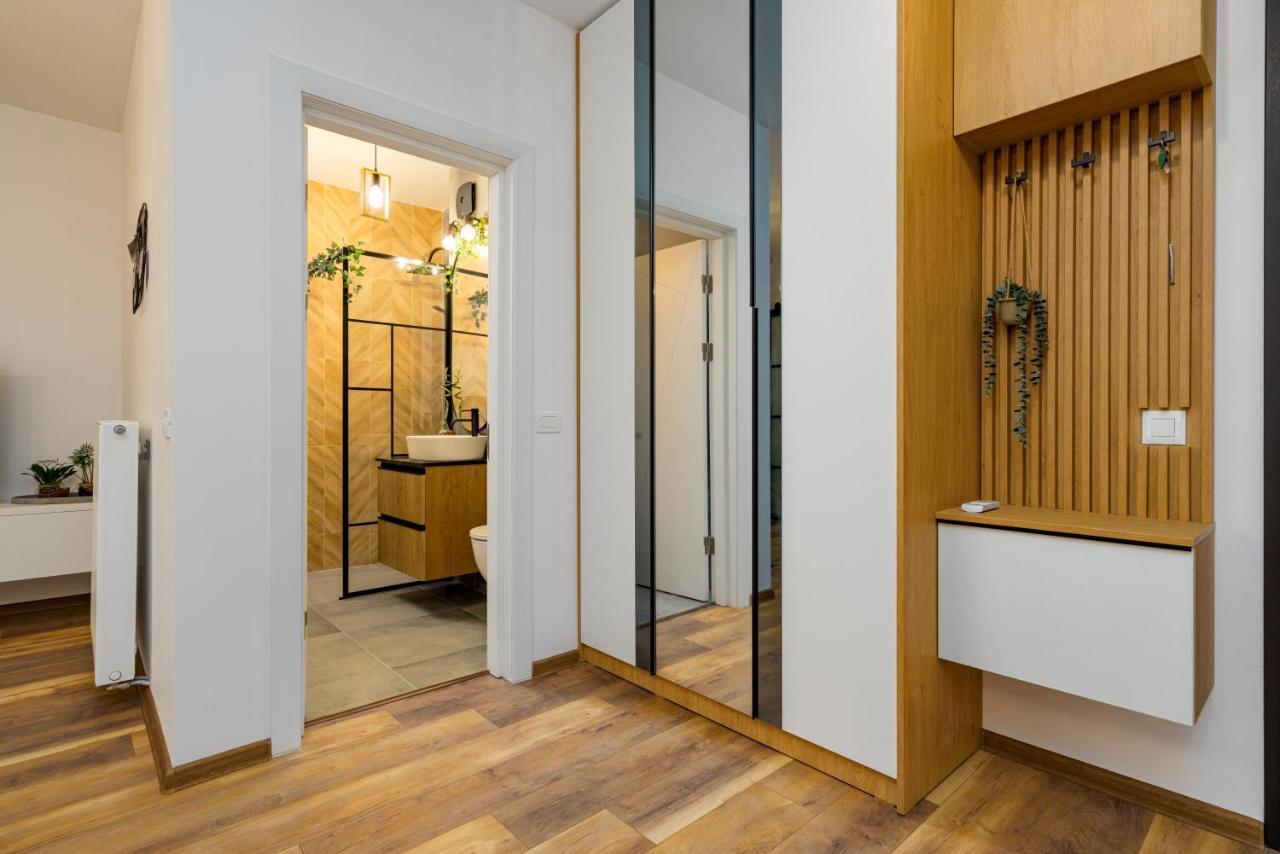 Botanic Nest Panoramic Studio Bukarest Eksteriør billede