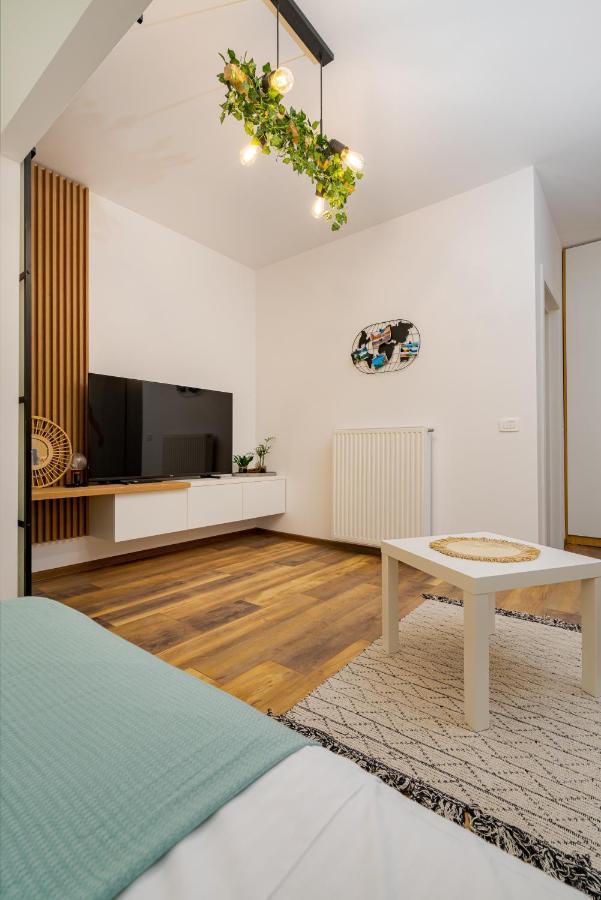 Botanic Nest Panoramic Studio Bukarest Eksteriør billede